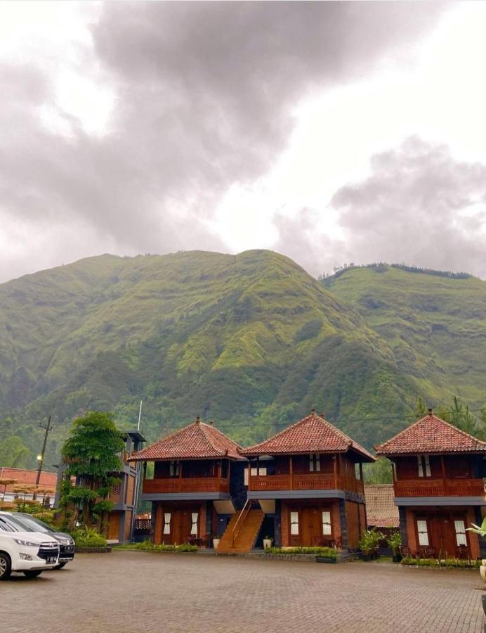 Joglo Kecombrang Bromo Hotel Ngadisari ภายนอก รูปภาพ